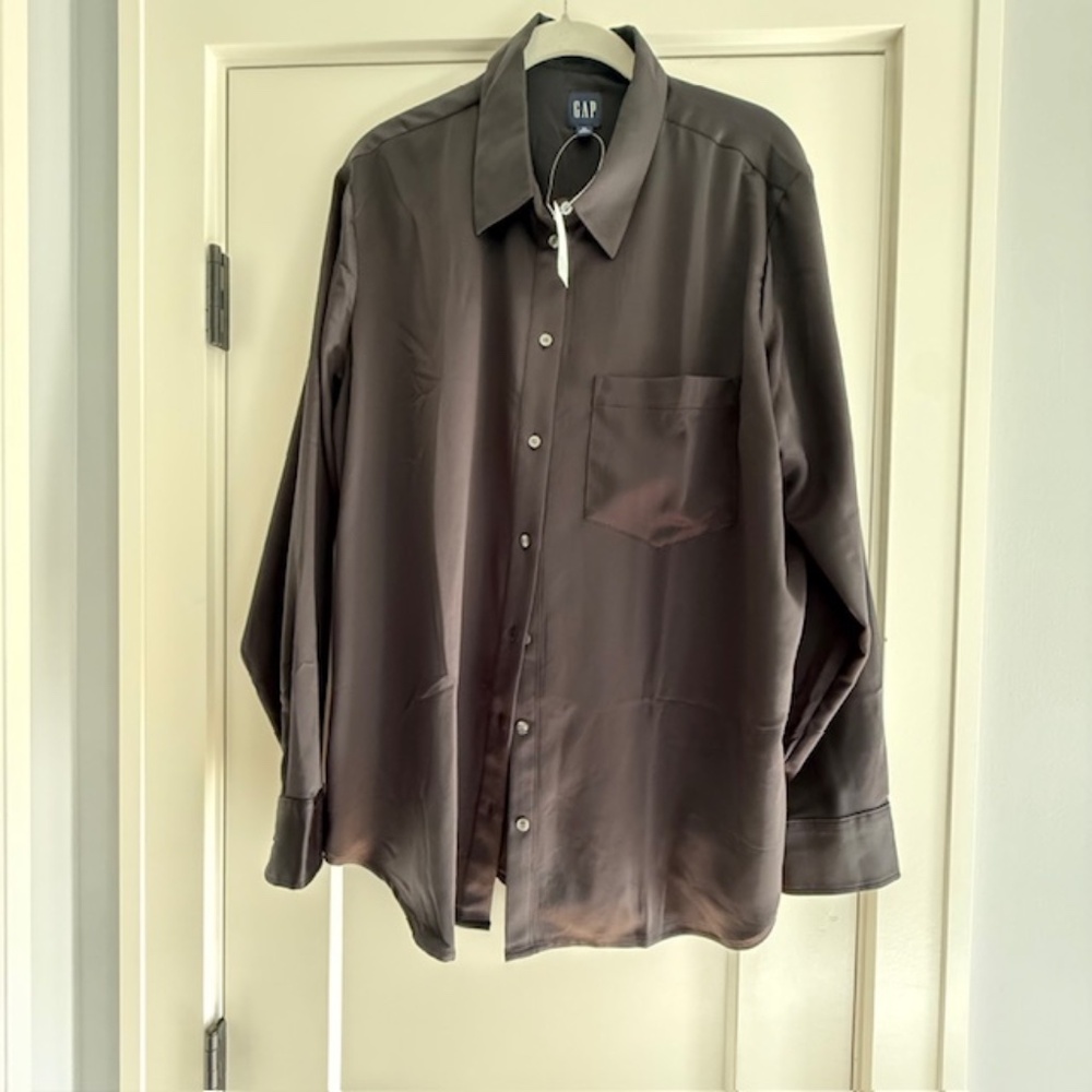 NWT-Gap Long Sleeve Black Satin Boyfriend Button Blouse Polyester Shirt XL NEW
